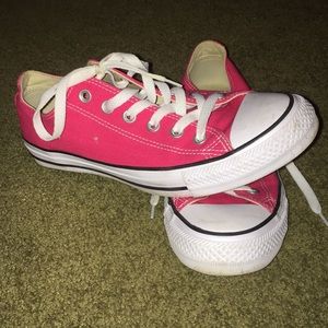 Pink Converse low tops